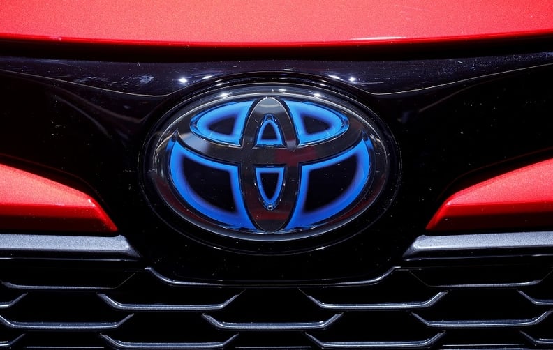 Toyota badge