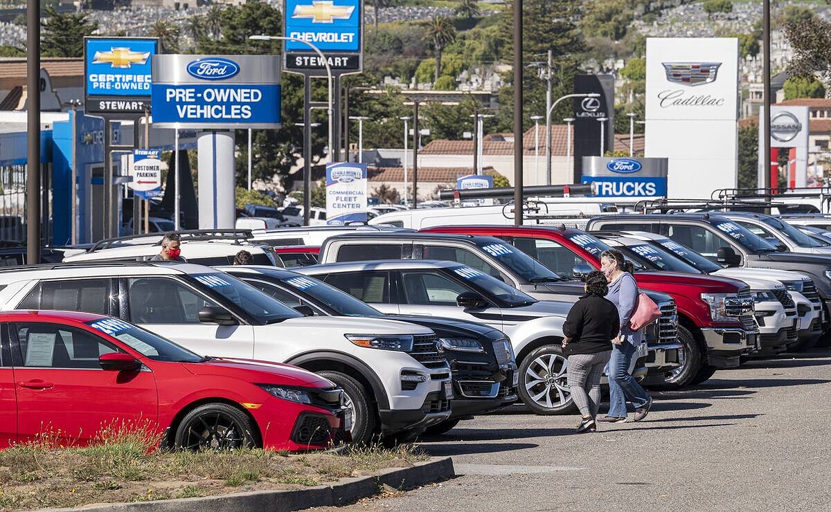 Car dealerships auto mall signage